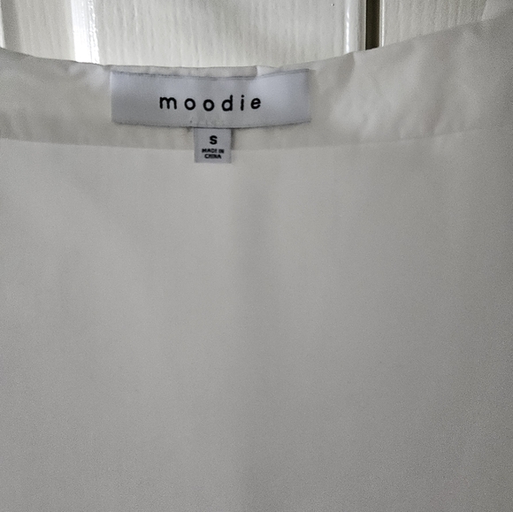 Moodie white swing tank, small - Picture 4 of 5